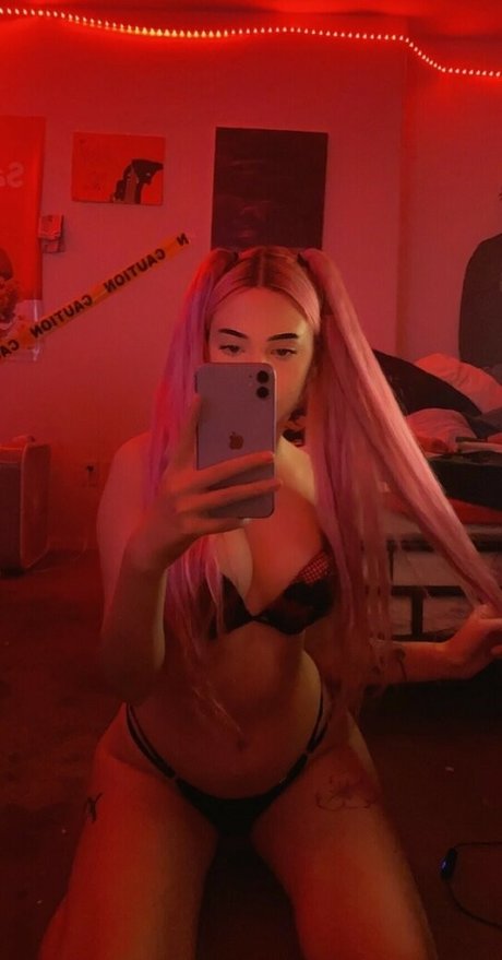 Favewaifu adult star photo