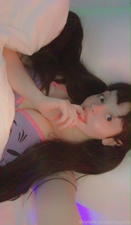 Squishygushy porn model picture