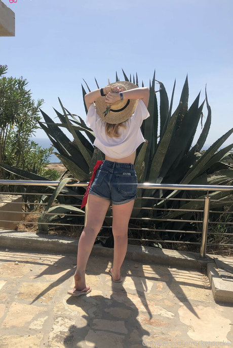 rocketpocket model beautiful galleries