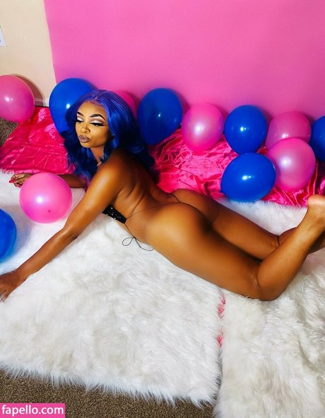 SheSoSadityyy hd model img