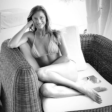 Corinna Dentoni nude pornstar pictures