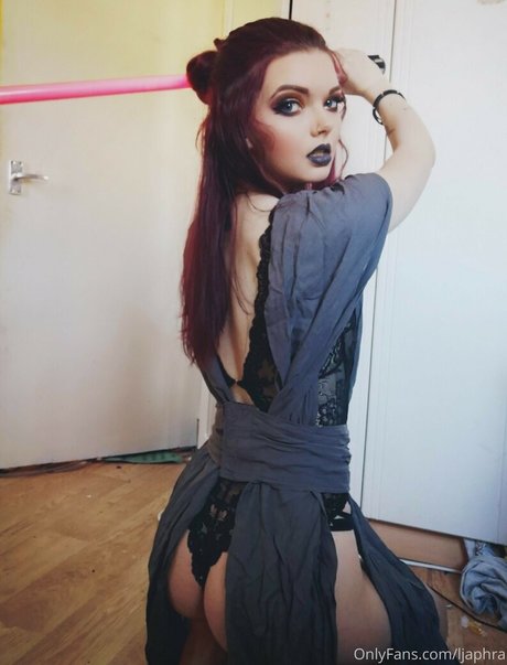 Ljaphra pornstar top photo