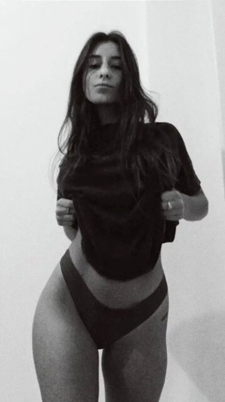 Flor Laneve star sexy pic