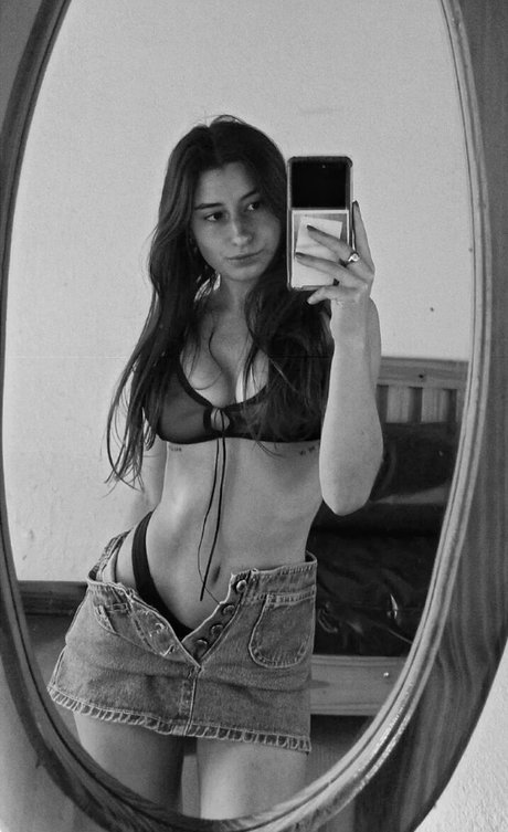 Flor Laneve xxx star img