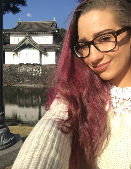 Ms5000Watts pornographic actress image