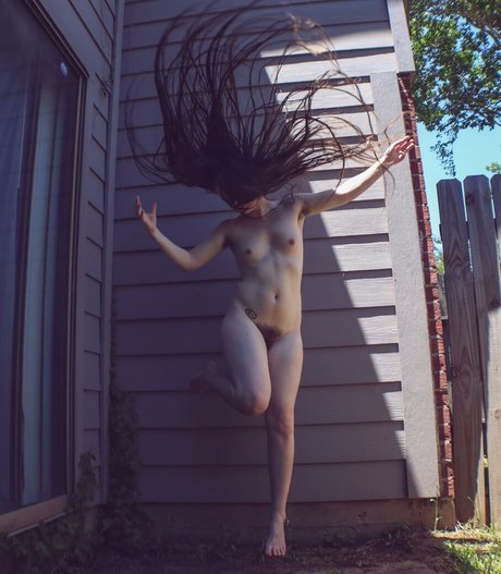 _creature feature model nudes photos