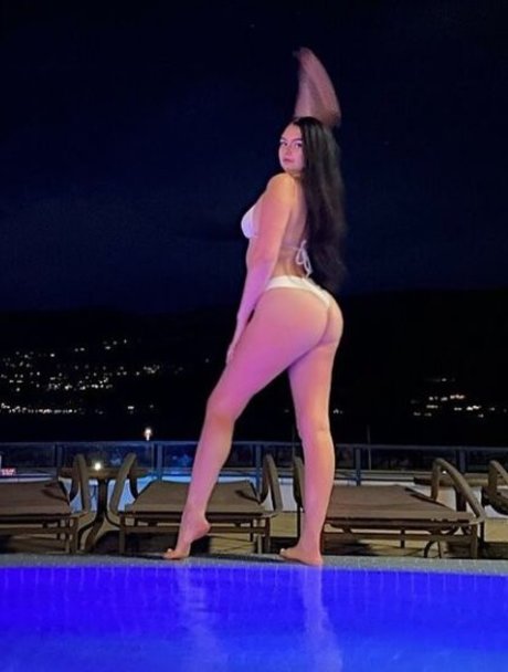 Roe222 pornstar free pic