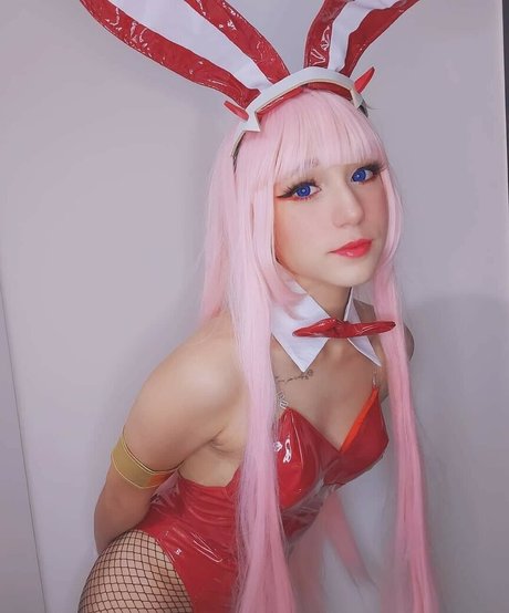 Mia Pon model pretty photos