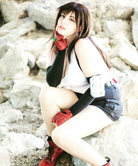 Amber Lee Connors star pretty images