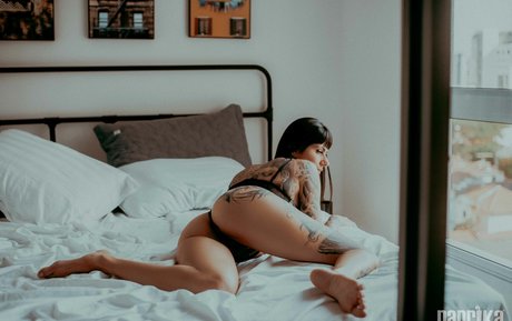 Witch Love sexy star pic