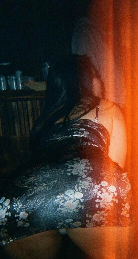 Sluby star naked pic