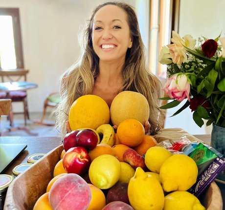 Kino MacGregor adult actress galleries