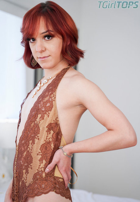 Tgirl Tops naked star picture