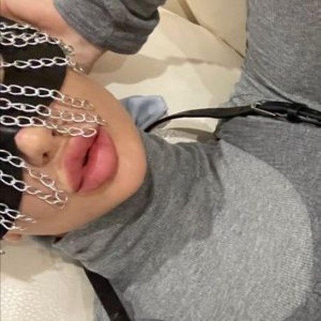 Damari Noa sexy model pictures