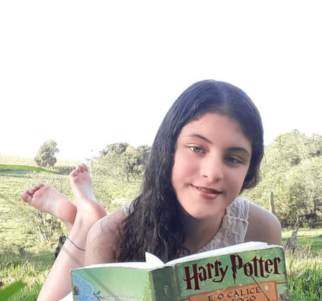 Friend s Pretty Feet naked star pic