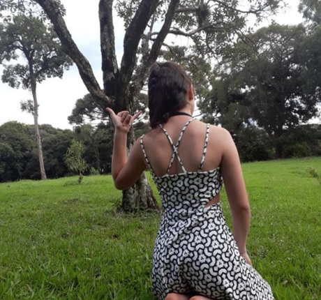 Friend s Pretty Feet pornographic star photos