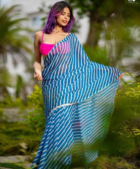 bossgirlannie model naked archive