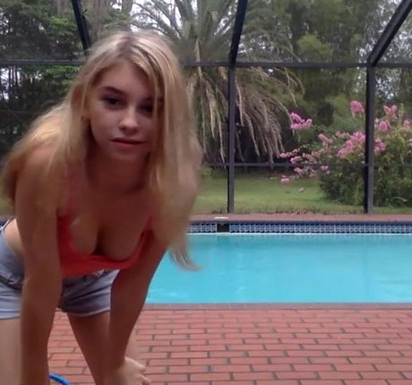 _The Outlaws sexy actress pic