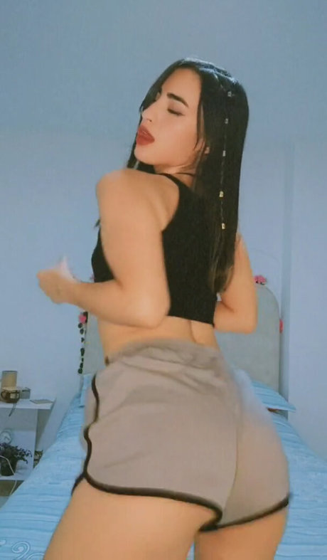 YulenyGz model best galleries