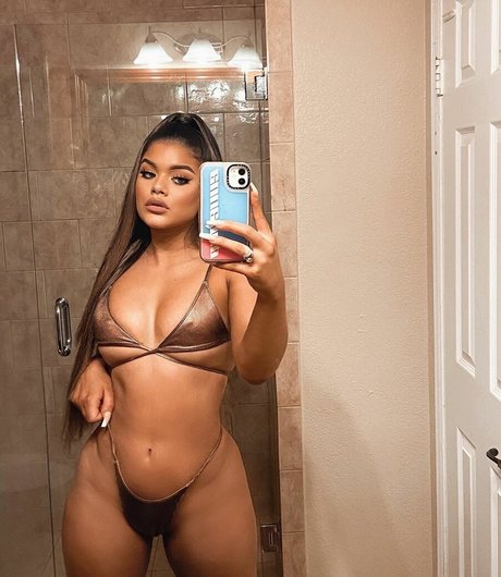 Dayanna Comas model best galleries