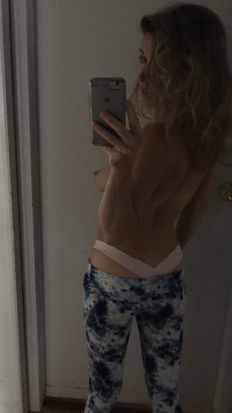 Lauren Zestfurlife beautiful model photo