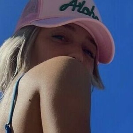 Alexandra Cooper pornstar naked photo