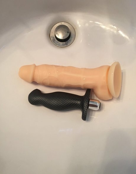 Lauren Bedford Russell sexy actress pic