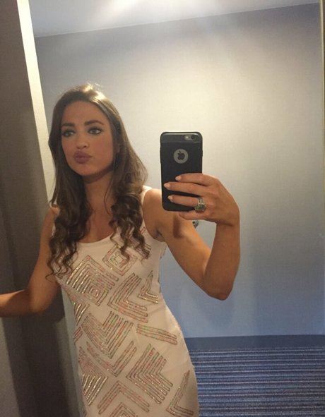 Lauren Bedford Russell star porn archive