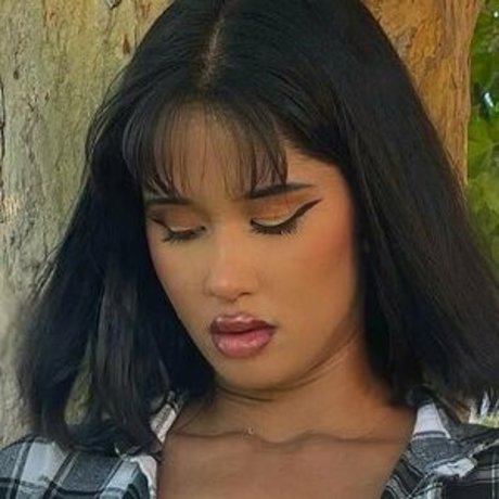 OIympiia top model photo