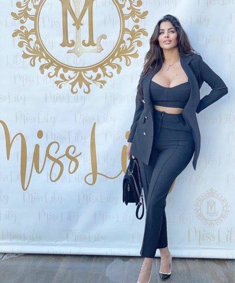 Amira Mounir Srarfi model exclusive photo