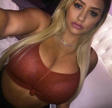 Aubrey Lynn Berg pornstar top pictures