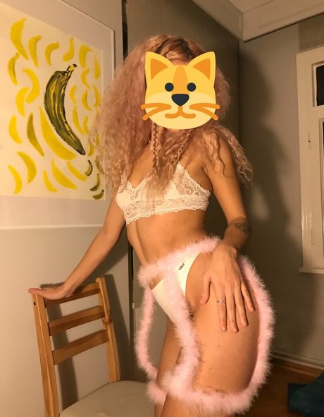 kittylov2r pornstar adult pic