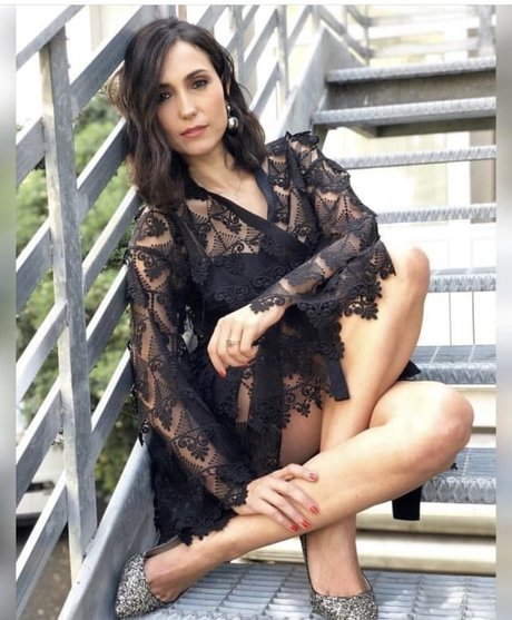 Caterina Balivo art actress gallery