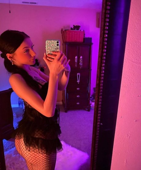 pixzn hot actress photos