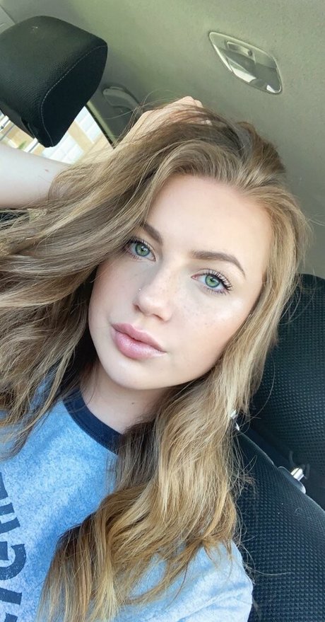 Pumasbutthole model art photos