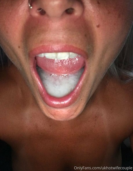 ukhotwife beautiful star pics