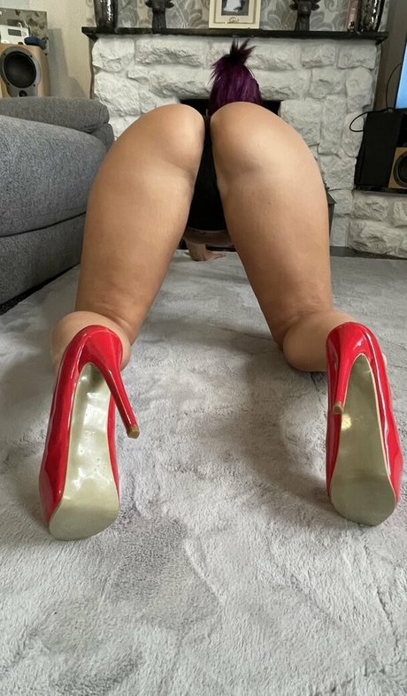 ukhotwife sex actress pictures