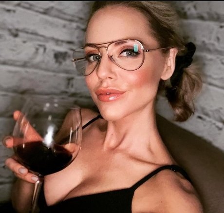 Stephanie Waring pornstar sex image