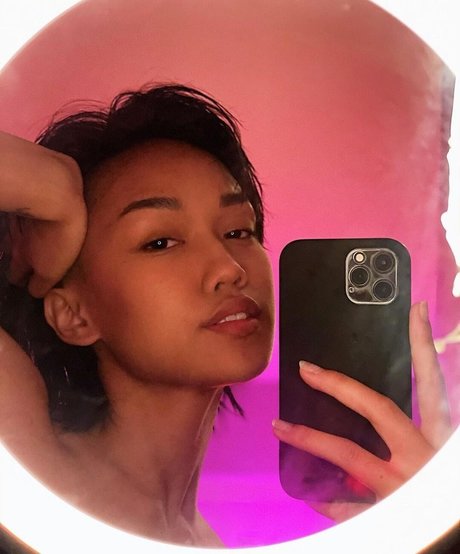 Tori Pareno pornographic star img