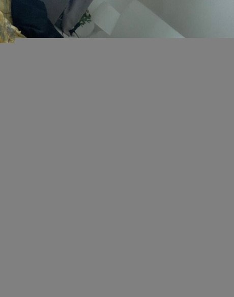 Elliemw1 pornstar top picture