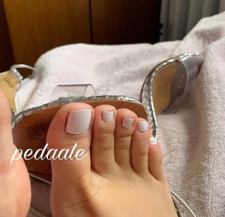 Pedaale naked model pictures