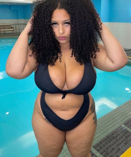 Thegirlofyourdreamz pornstar beautiful picture