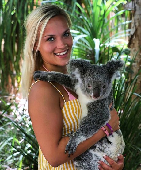 Phillipa23 sexy actress pic