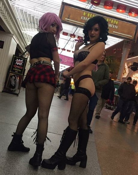 Ghoulempress nice model photo