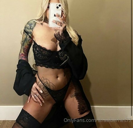 Andzelika Kramer star art photo