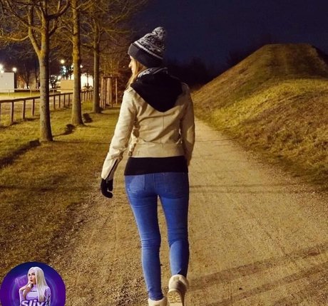 Sintica hd pornstar image