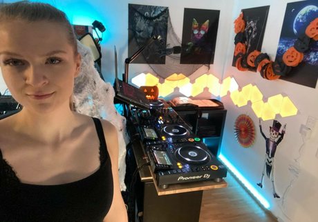 Sintica pretty star photo