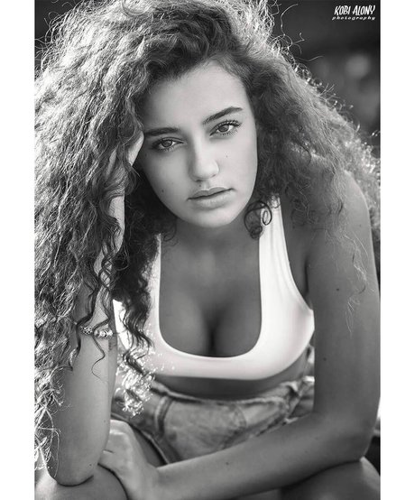 Liraz Nomdar model xxx images