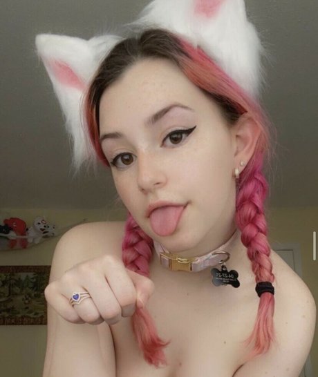 strawburrykitten high quality star pic
