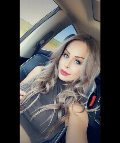 Bombshell522 erotic pornstar pics